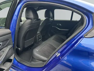 320d xDrive Lim. M Sport*Connected*Professional