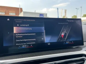 320d xDrive MSport HIFI ACC Glasdach Carbon