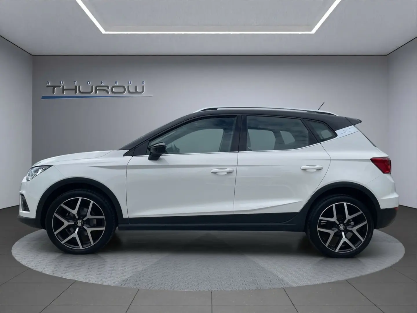 Arona FR 1.0 TSI Klima SH LM GRA APS Kamera DAB