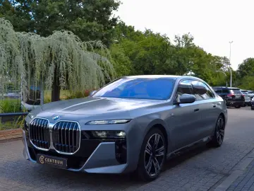 750e xDrive | Fond TV | Sky Lounge | Vol