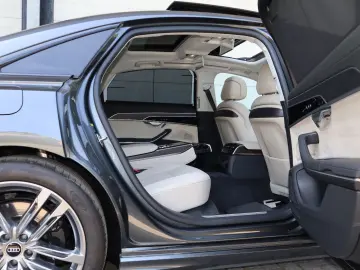 A8L 60 TFSIe lang S-LINE/BLACK-P./VOLLEDER BEIGE