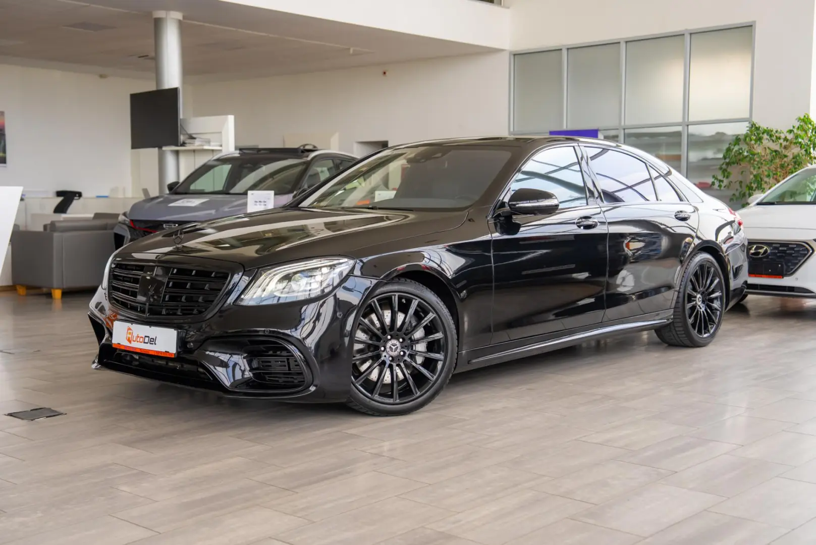 Mercedes-Benz S-Class AMG 560 LONG 4MATIC