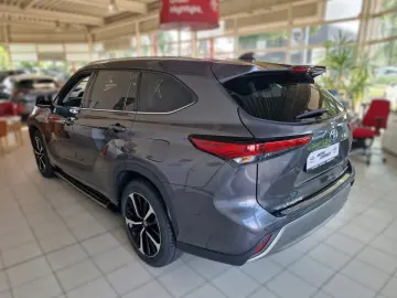 Highlander 2.5 HYBRID LUXURY/1.HAND/PANO/7-SITZE