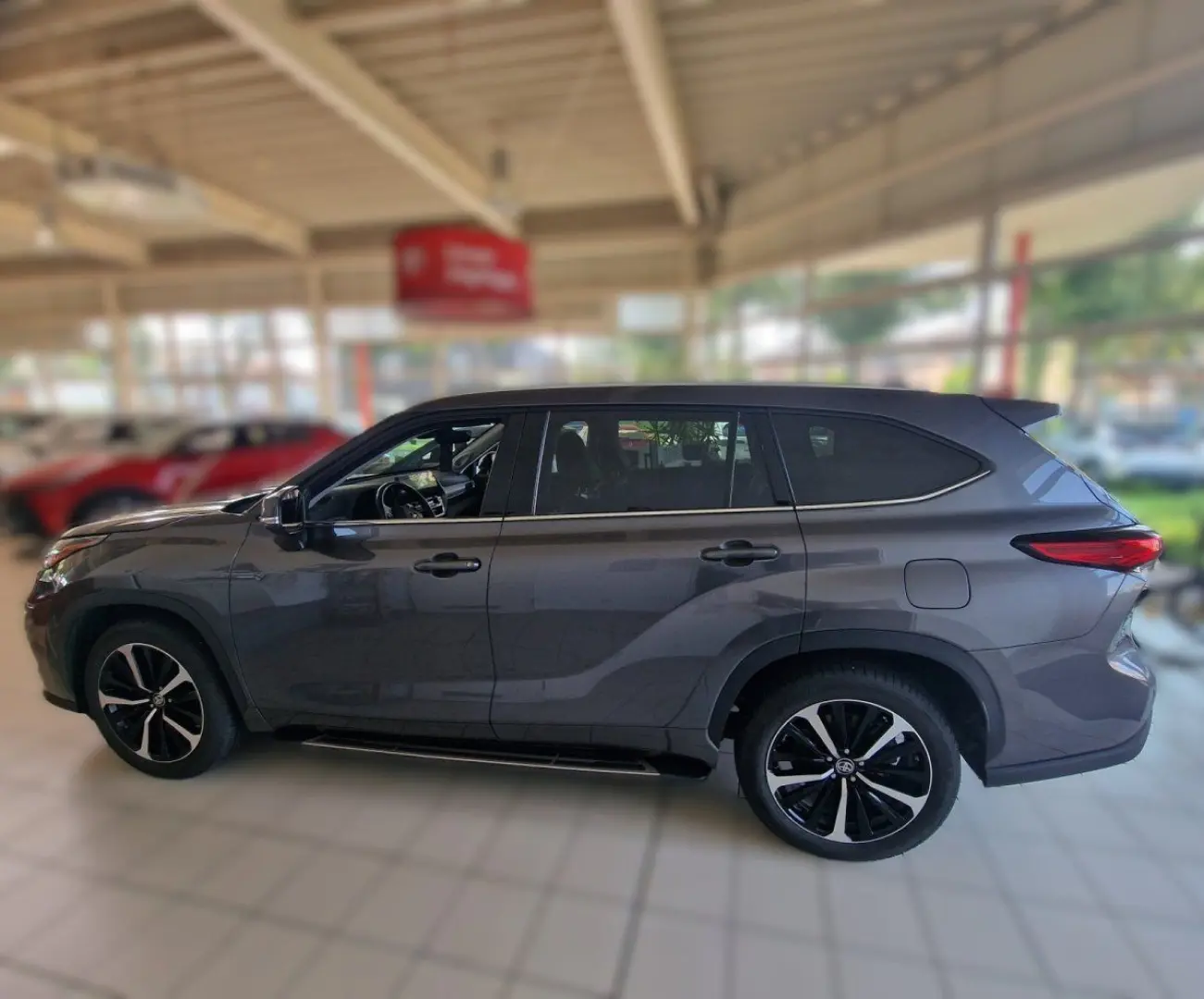 Highlander 2.5 HYBRID LUXURY/1.HAND/PANO/7-SITZE