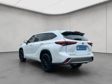 Highlander 2.5 Hybrid Luxury 7-Sitzer