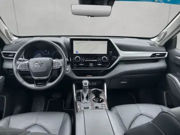 Highlander 2.5 Hybrid Luxury 7-Sitzer