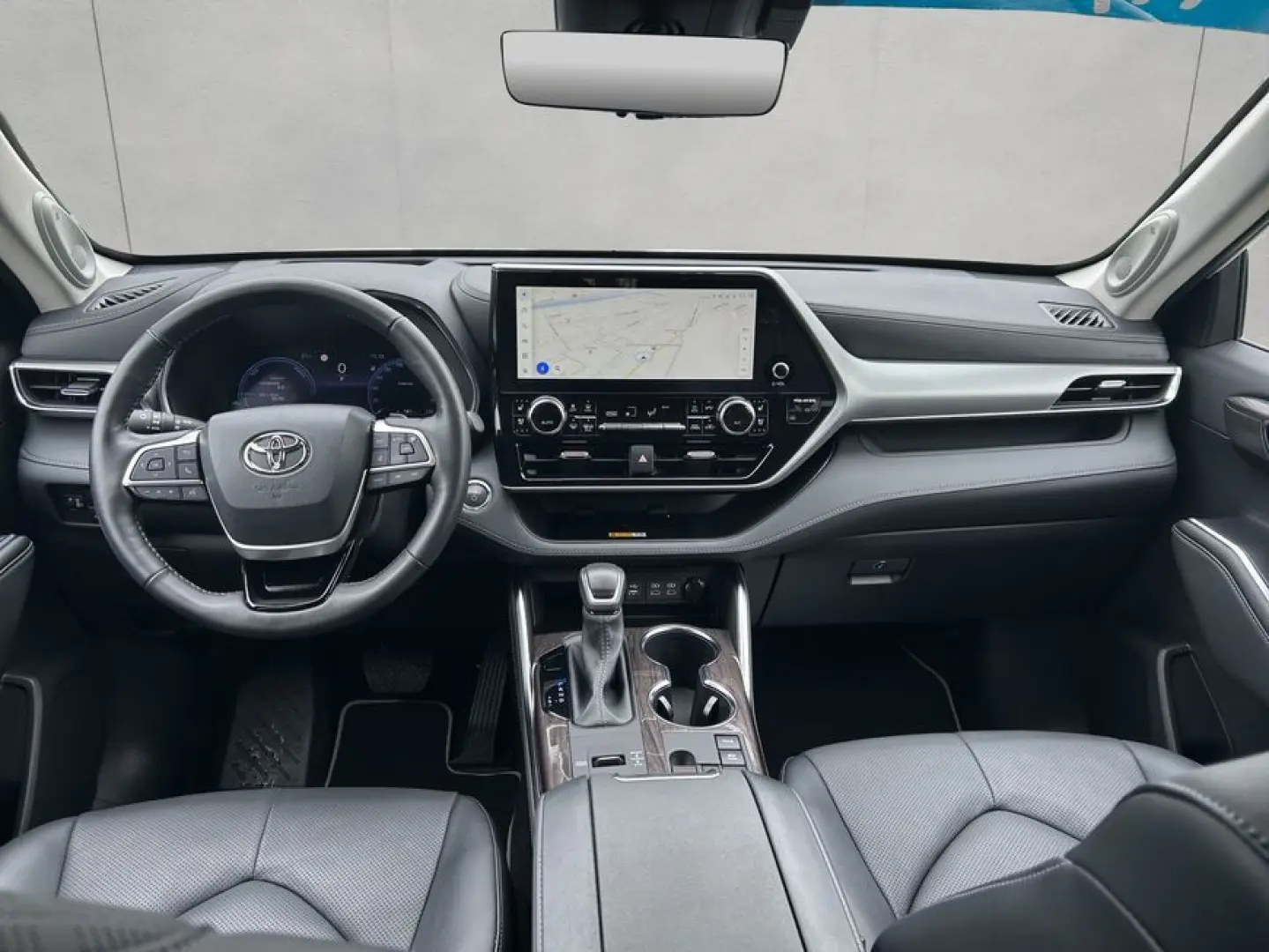 Highlander 2.5 Hybrid Luxury 7-Sitzer