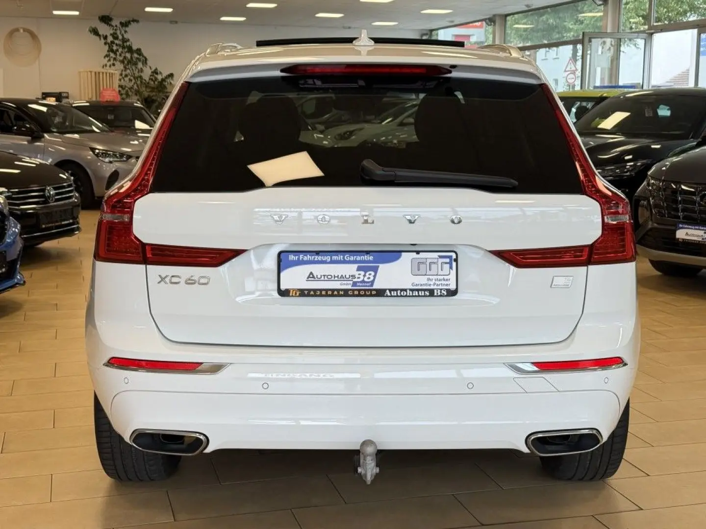 XC60 AWD Inscription Pano Recharge Leder LED Nav