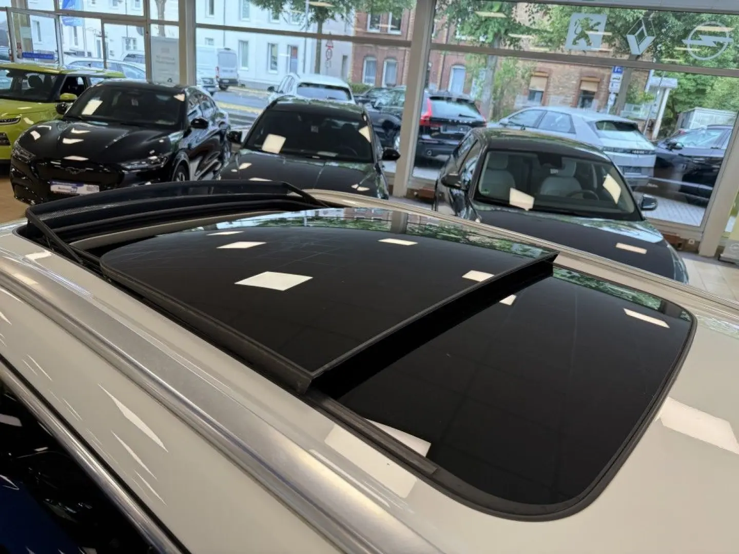 XC60 AWD Inscription Pano Recharge Leder LED Nav