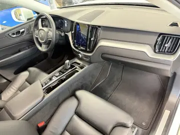 XC60 AWD Inscription Pano Recharge Leder LED Nav