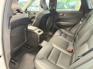 XC60 AWD Inscription Pano Recharge Leder LED Nav