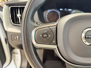 XC60 AWD Inscription Pano Recharge Leder LED Nav