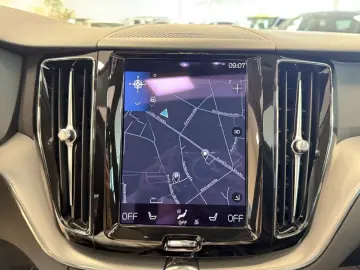 XC60 AWD Inscription Pano Recharge Leder LED Nav
