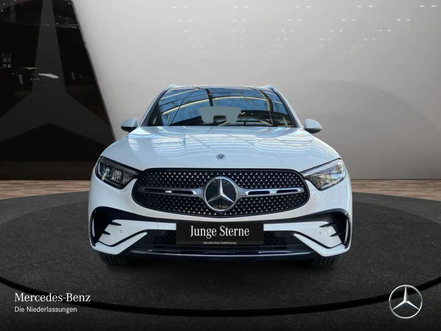 GLC 220 d 4M AMG/Burmest/Pano/AdvPak/ParkPakKam