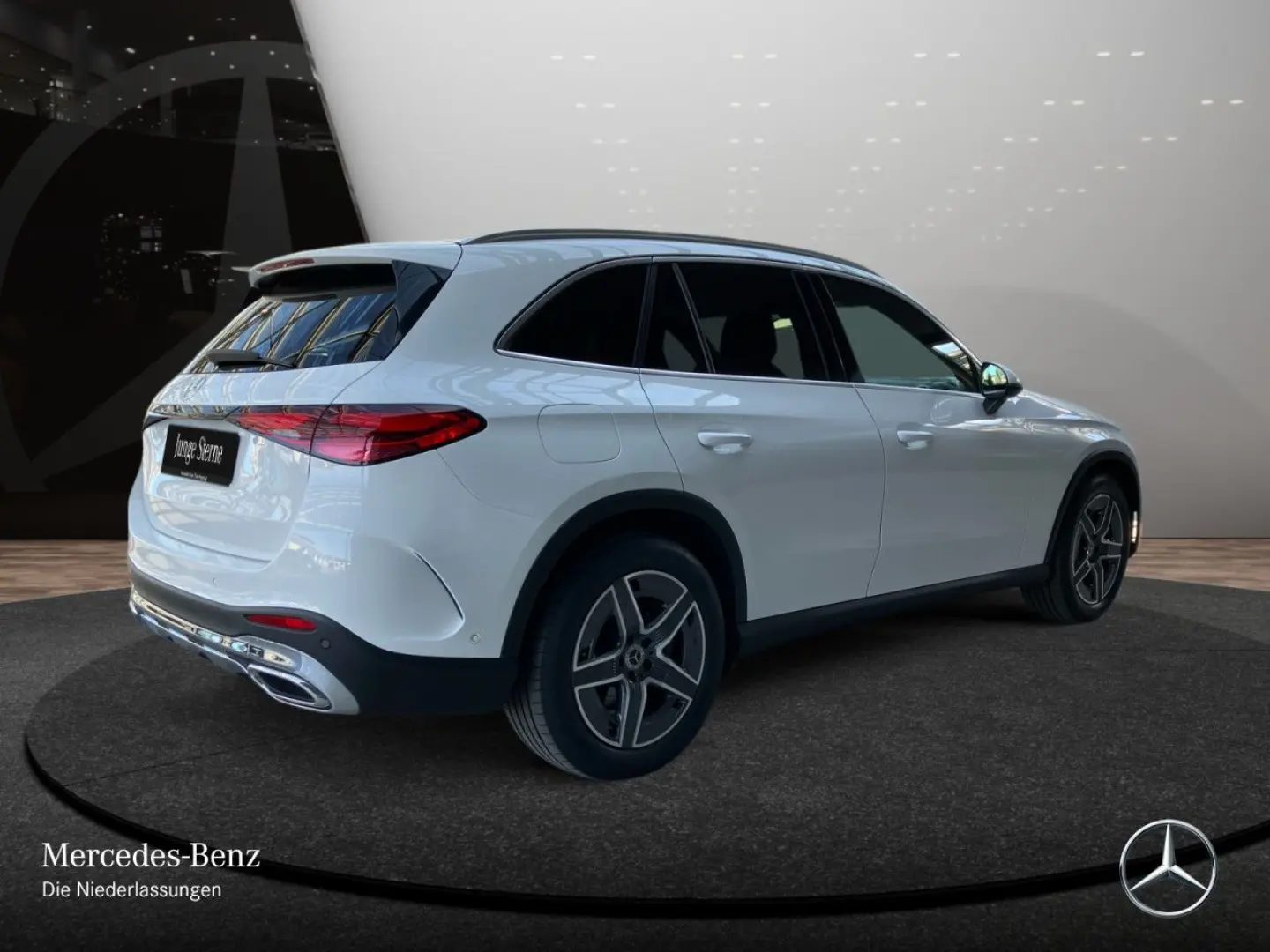 GLC 220 d 4M AMG/Burmest/Pano/AdvPak/ParkPakKam