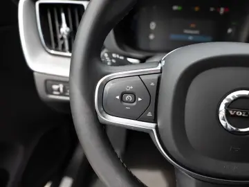 XC60 T6 Recharge Inscription Expression AWD PANO