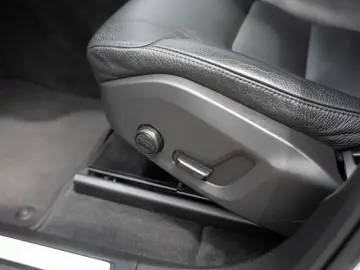XC60 T6 Recharge Inscription Expression AWD PANO