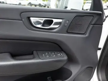 XC60 T6 Recharge Inscription Expression AWD PANO