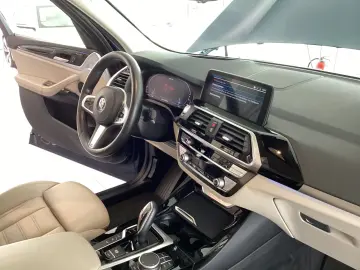 X3 xDrive30e xLine Head-Up HiFi DAB LED WLAN