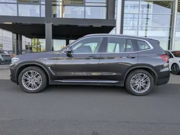 X3 xDrive30e Luxury Line LiveCockpit. HeadUp.