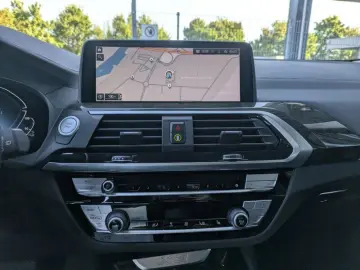 X3 xDrive30e Luxury Line LiveCockpit. HeadUp.