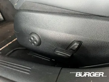 E 220 AMG Pano ACC Navi Leder Digitales Cockpit 