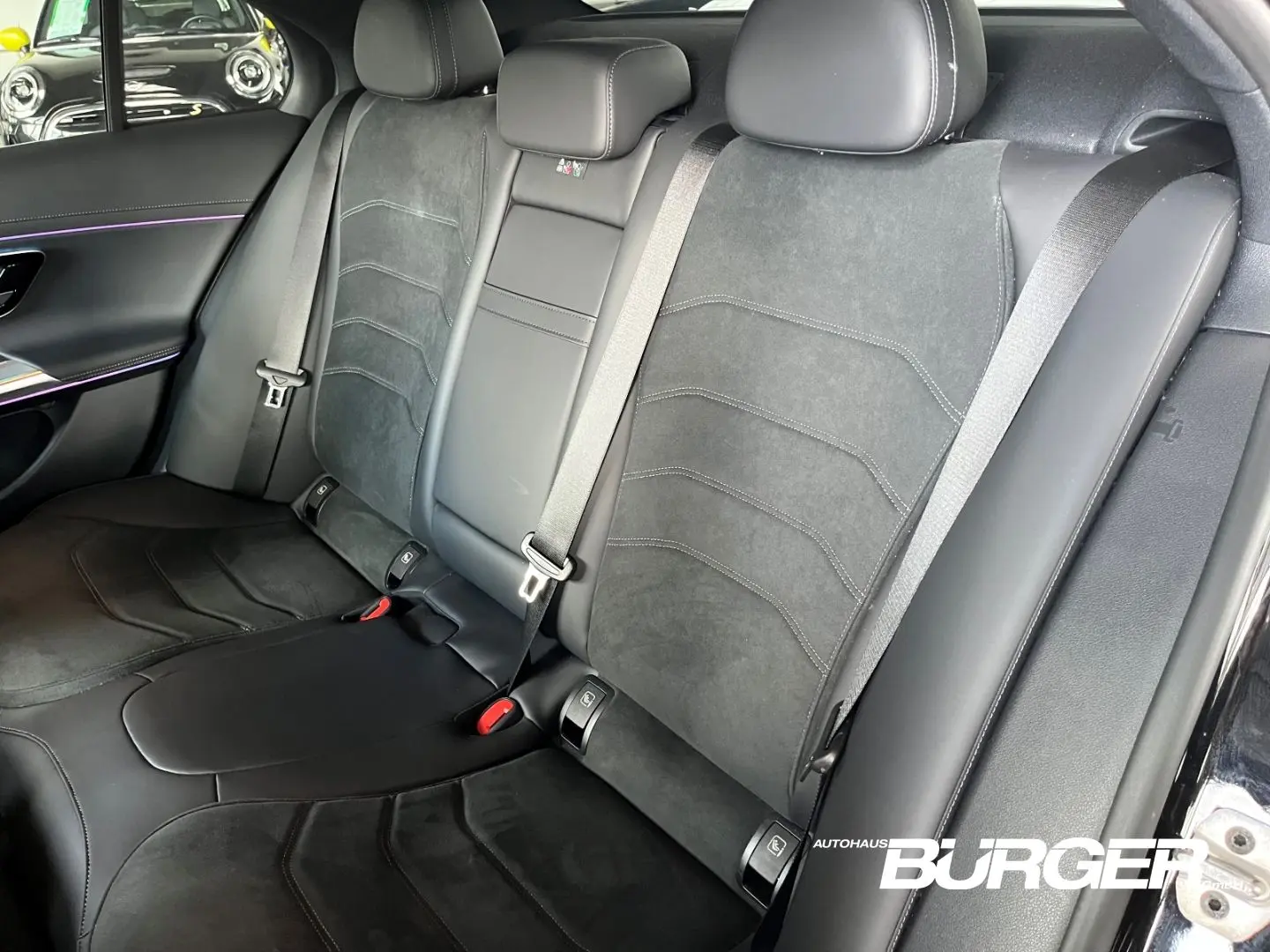 E 220 AMG Pano ACC Navi Leder Digitales Cockpit 
