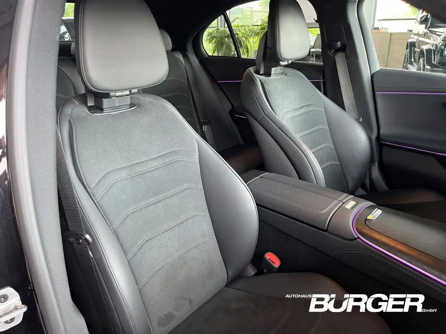 E 220 AMG Pano ACC Navi Leder Digitales Cockpit 