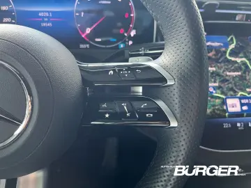 E 220 AMG Pano ACC Navi Leder Digitales Cockpit 