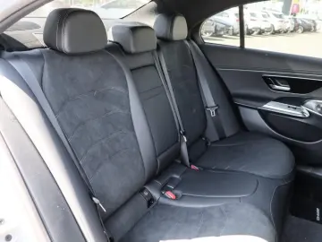 E 450 4M AMG-Sport/Technik/Super/Pano/Night/Dist