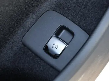 E 450 4M AMG-Sport/Technik/Super/Pano/Night/Dist