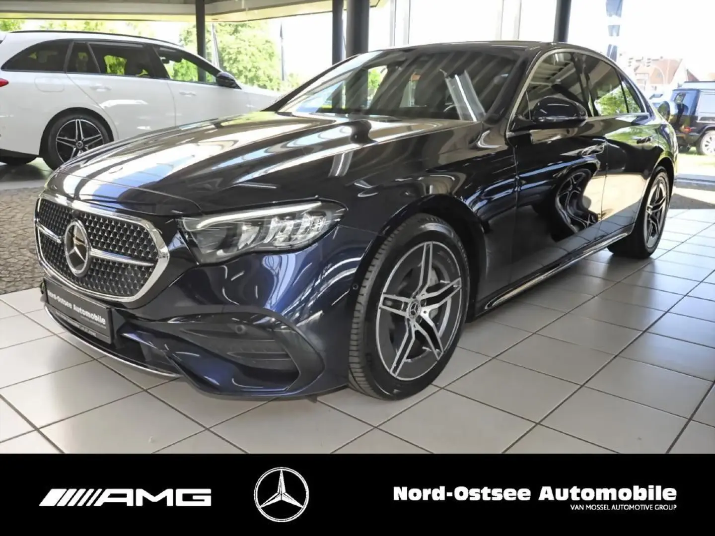 E 220 d AMG KAMERA AHK DISTR. LED KEYLESS ADV.