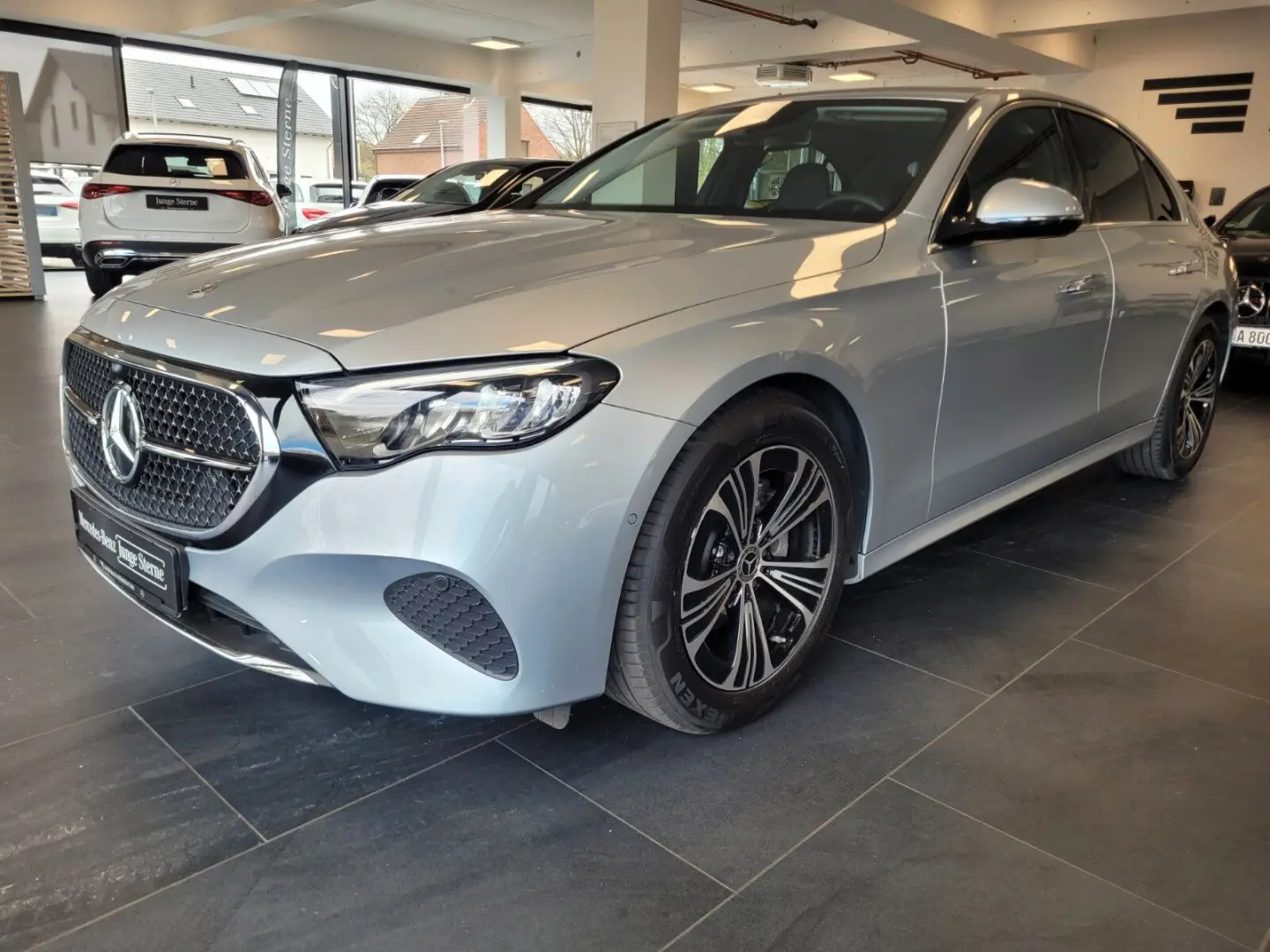 E 220 d AVANTGARDE ADVANCED AHK 18