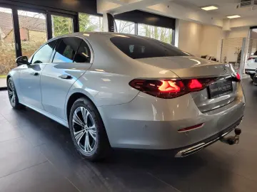 E 220 d AVANTGARDE ADVANCED AHK 18