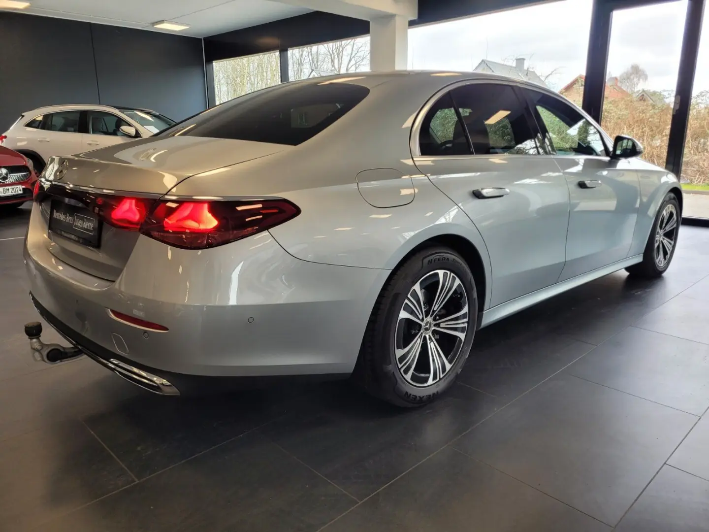 E 220 d AVANTGARDE ADVANCED AHK 18