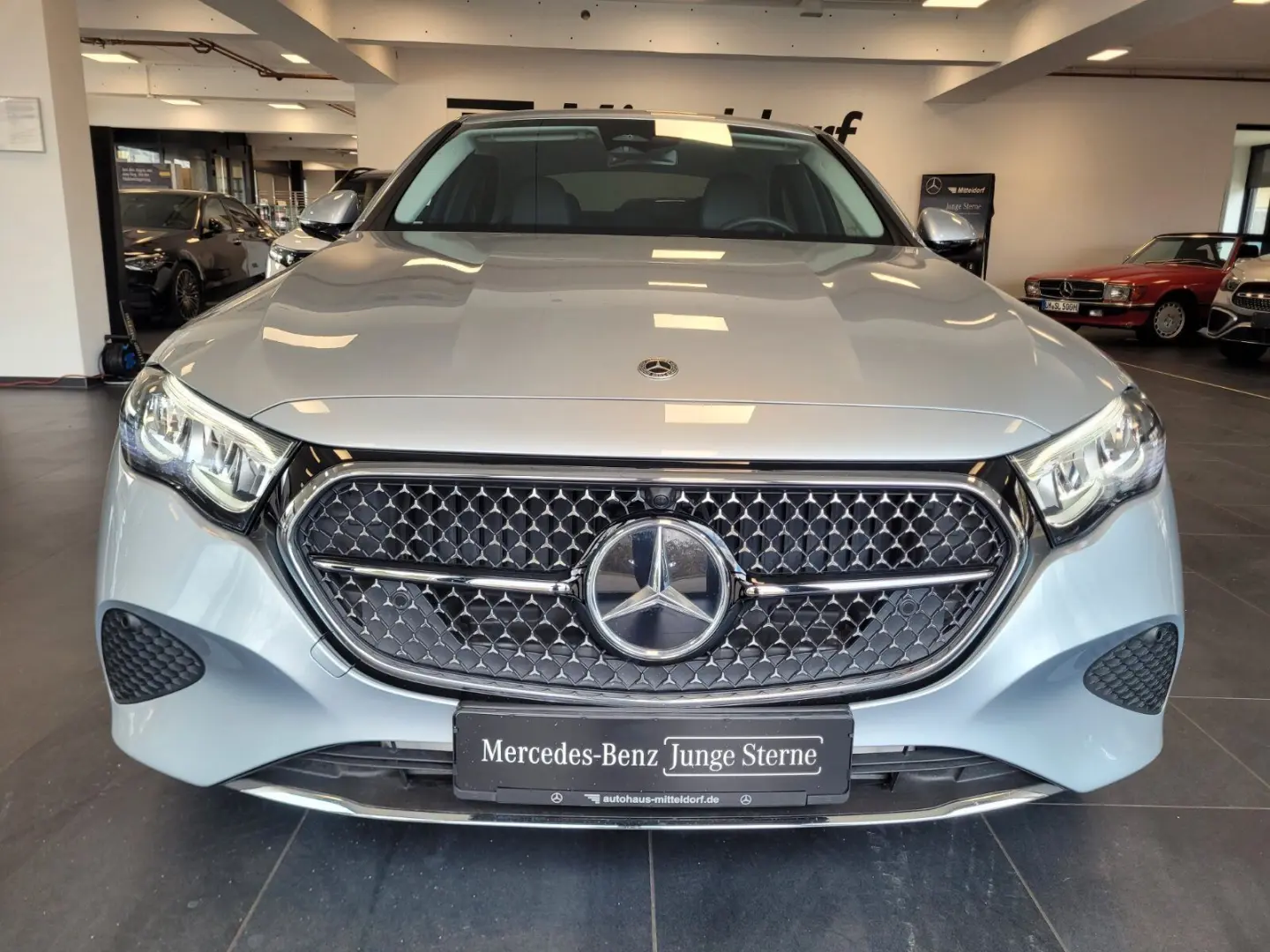 E 220 d AVANTGARDE ADVANCED AHK 18