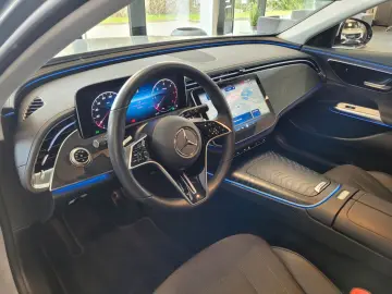 E 220 d AVANTGARDE ADVANCED AHK 18