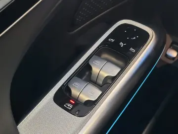 E 220 d AVANTGARDE ADVANCED AHK 18