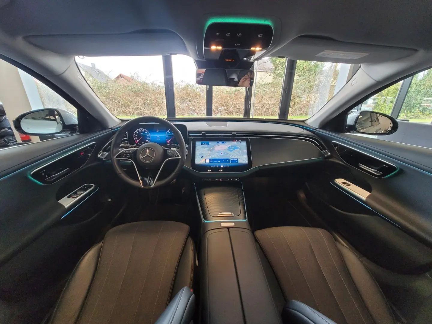 E 220 d AVANTGARDE ADVANCED AHK 18