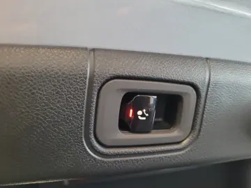 E 220 d AVANTGARDE ADVANCED AHK 18
