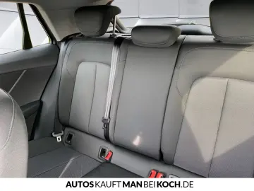 Q2 30 TFSI S line PDC NAVI DAB LED 4Season Klima