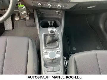 Q2 30 TFSI S line PDC NAVI DAB LED 4Season Klima