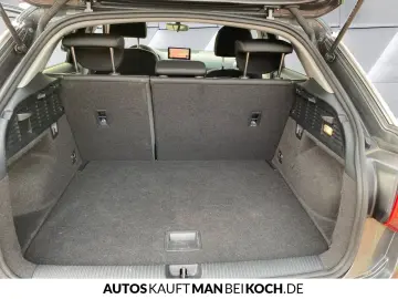 Q2 30 TFSI S line PDC NAVI DAB LED 4Season Klima