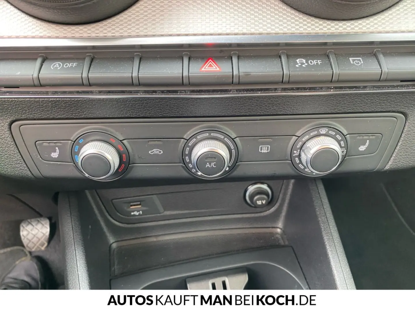 Q2 30 TFSI S line PDC NAVI DAB LED 4Season Klima