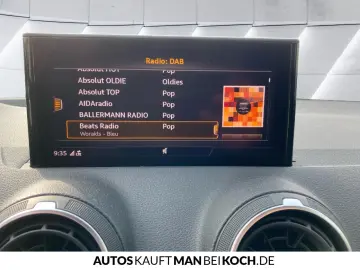 Q2 30 TFSI S line PDC NAVI DAB LED 4Season Klima