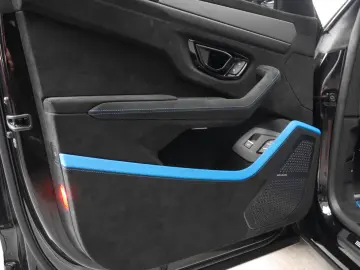 Urus 4.0 V8 Performante*Carbon*Sofort*Alcantara*