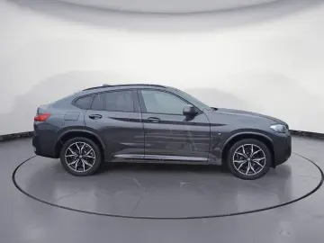 X4 xDrive30d AT M Sportpaket Innovationsp. AHK