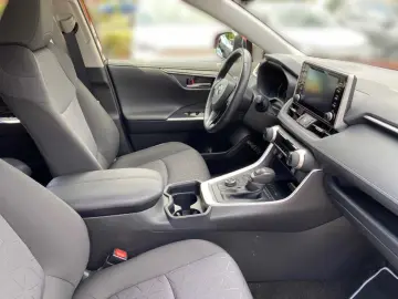 RAV4 2.5 Hybrid Team D 4x4 LED KAMERA SHZ BT