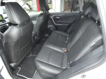 RAV 4 2.5 4x4 Hybrid Team D*AHK+Leder+SHZ+PDC