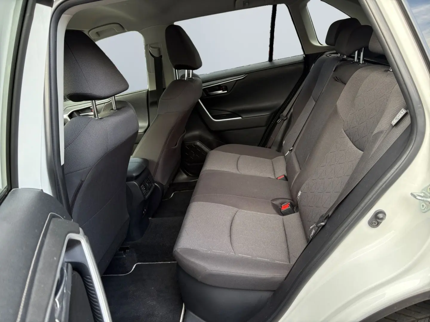 RAV 4 2.5 Hybrid Team D 4x4 *Navi*LED*el Heck*